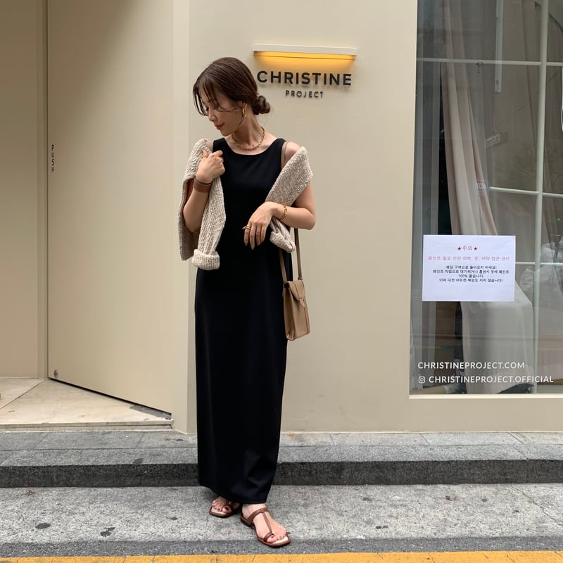 ストレッチストレートワンピース | BLATE
