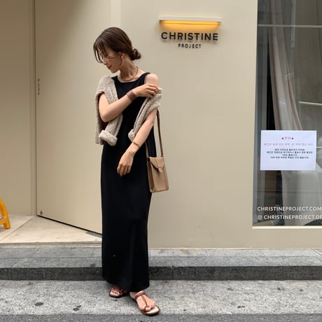 ストレッチストレートワンピース