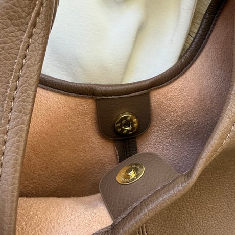 ポーチ付き上質ショルダーbag