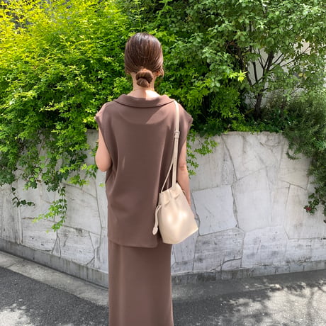 着心地抜群・キーネックフレンチスリーブTops