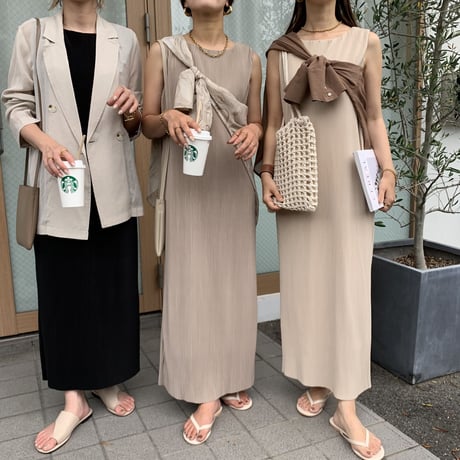 着心地抜群・リラックスプリーツストレートワンピース