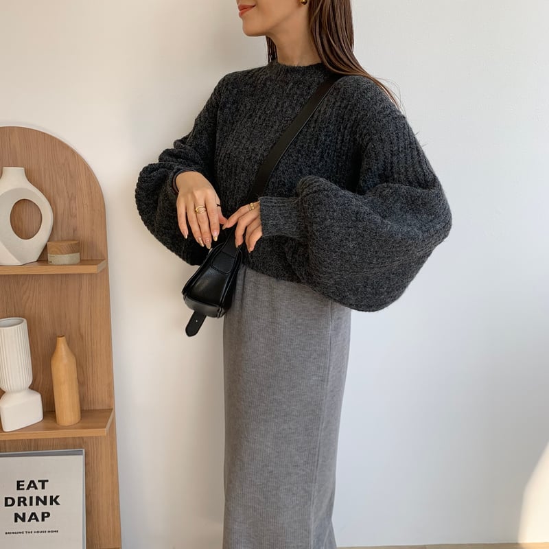 【未使用】HER. オフショルダーボリュームスリーブカットトップス black サキソニーボリュームスリーブトップス