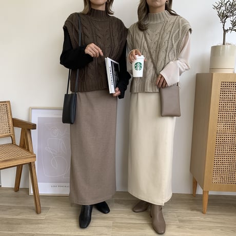 2wayハイネックショートケーブルニットベスト