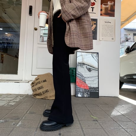 裏起毛細見えフレアパンツ