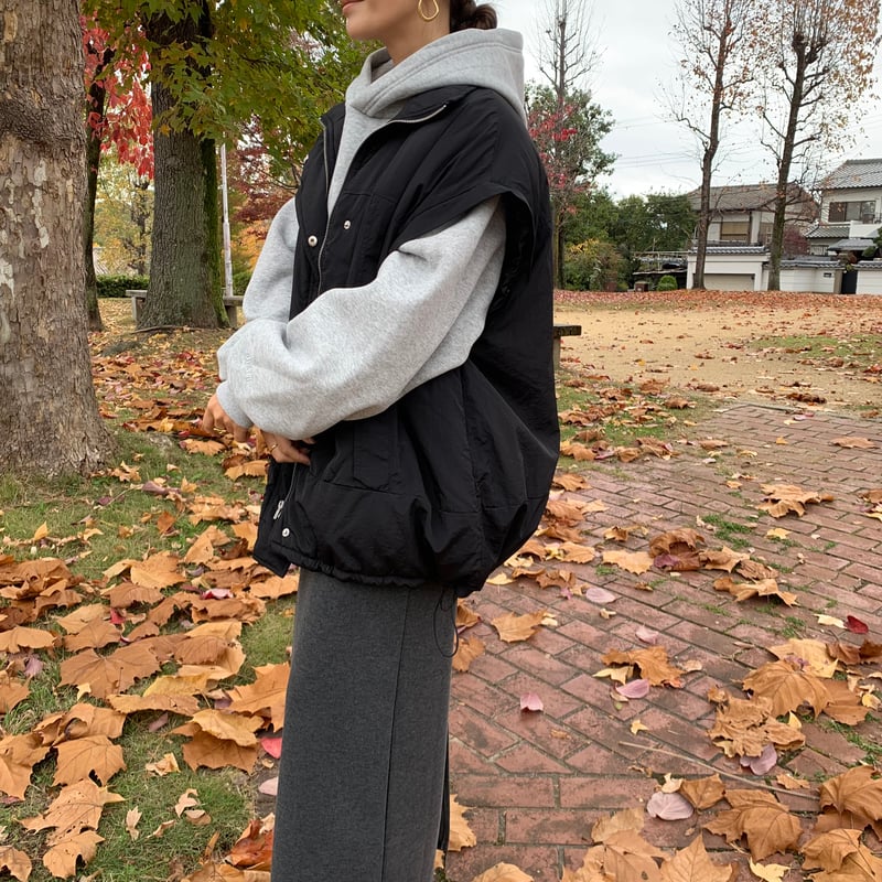 ユニセックス袖取り外し中綿ブルゾン | BLATE