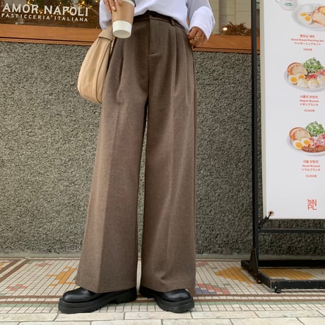 ソフト裏起毛タックワイドパンツ