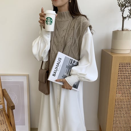 2wayハイネックショートケーブルニットベスト