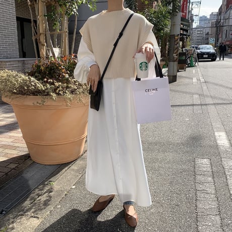 ショートニットベスト
