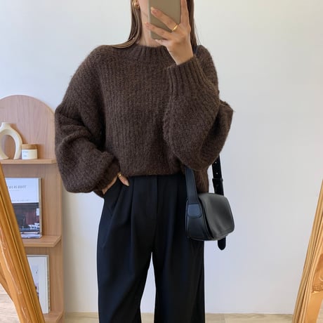 ふわふわざっくりボリュームニット