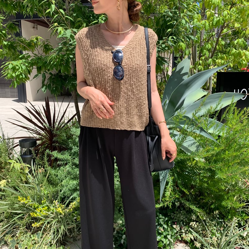 ⑬ブークレーニットショート丈ベスト ブークレーショートニットベスト | BLATE