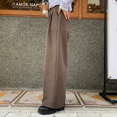 ソフト裏起毛タックワイドパンツ