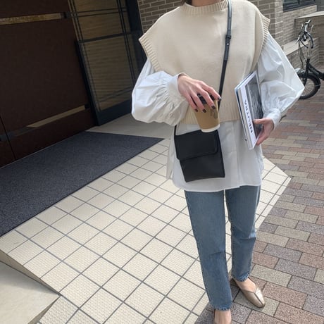 ショートニットベスト