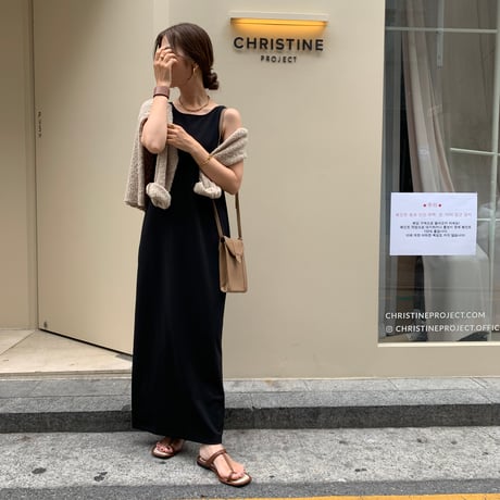 ストレッチストレートワンピース