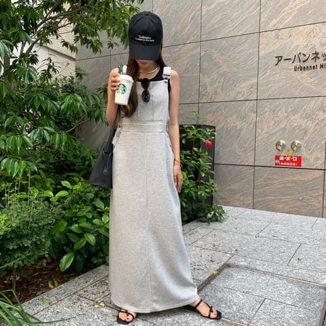 やわらかとろみストレッチジャンパースカート