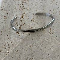 サージカルニュアンスデザインバングル
