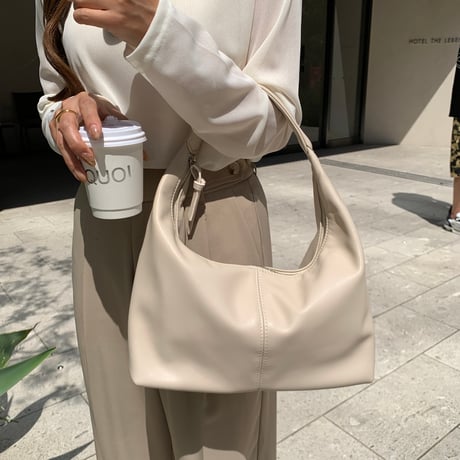 柔らかショルダーbag