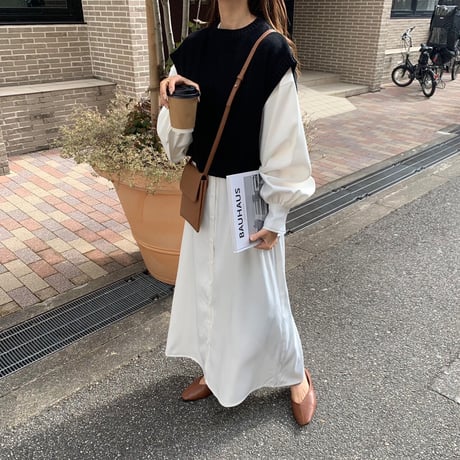ショートニットベスト