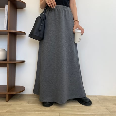 リラックスとろみセミフレアスカート