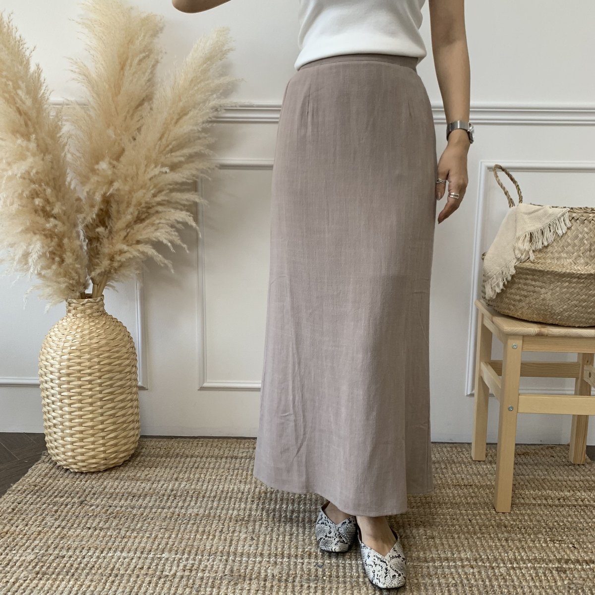 ブラミンク コットンリネンポリウレタンラミネートタイトスカート