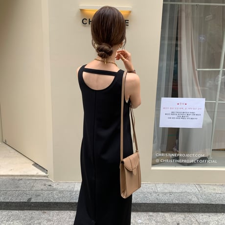 ストレッチストレートワンピース