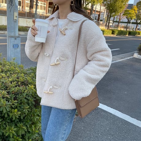 ダッフルボアショートコート