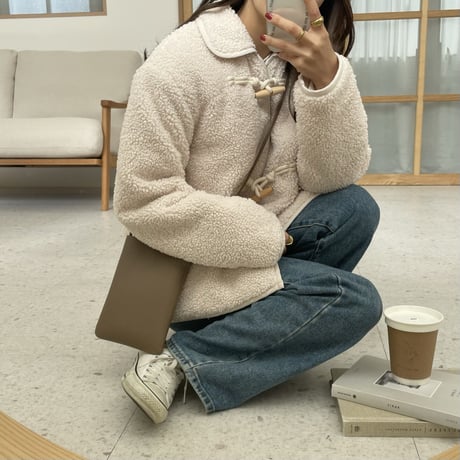 ダッフルボアショートコート