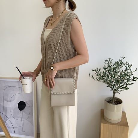 メッシュニットベスト