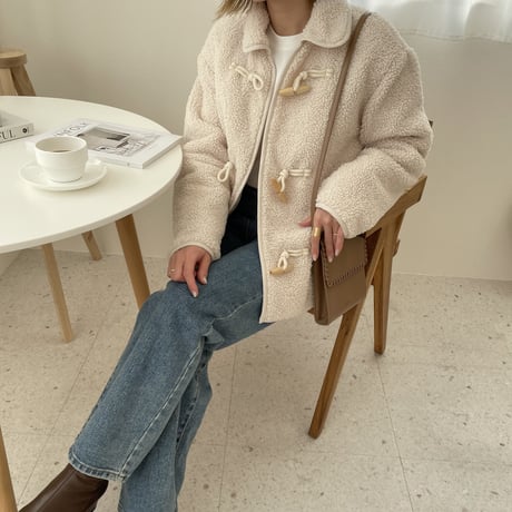 ダッフルボアショートコート