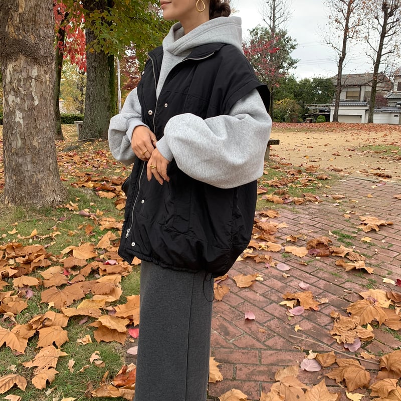 ユニセックス袖取り外し中綿ブルゾン | BLATE