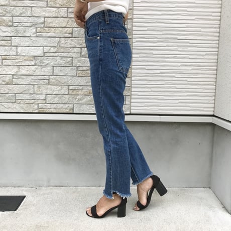 カットオフハイウエストブルーデニム