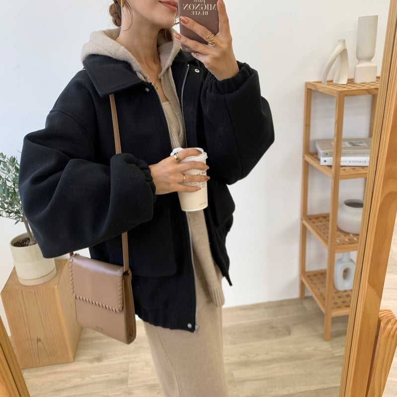 フェイクウールユニセックスショートブルゾン | BLATE