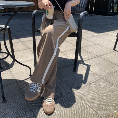 リラックスラインワイドパンツ
