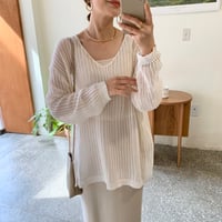 Vネックメッシュニット
