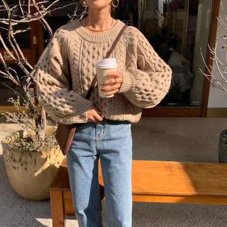 ふわもちボリュームケーブルニット