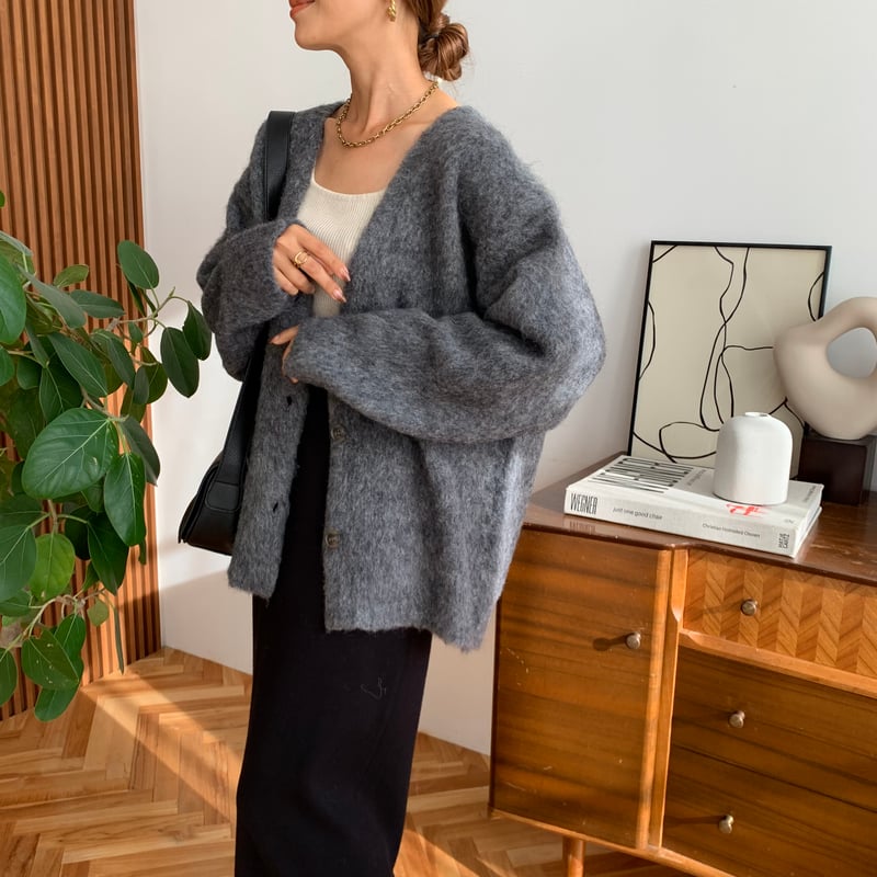 Vネックモヘアタッチニットカーディガン | BLATE