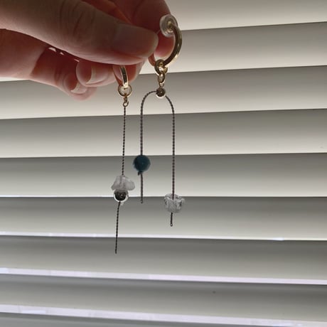 [ 000-045 ] clochette pierce/earring
