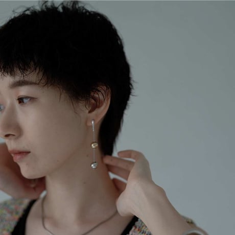[ 000-043 ] pointed pierce/earring
