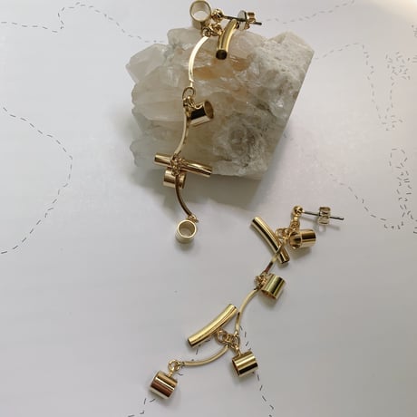 [ 000-004 ]  tube -(p) pierce/earring