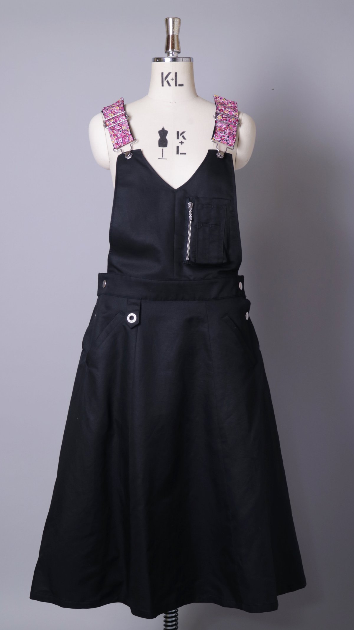 リネン混サロペットワンピース 【ブラック】 | sightscape