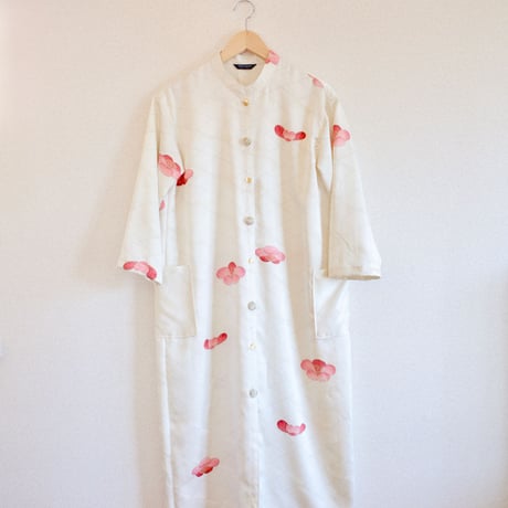 Silky White x Japanese plum Kimono stand collar dress (no.271)