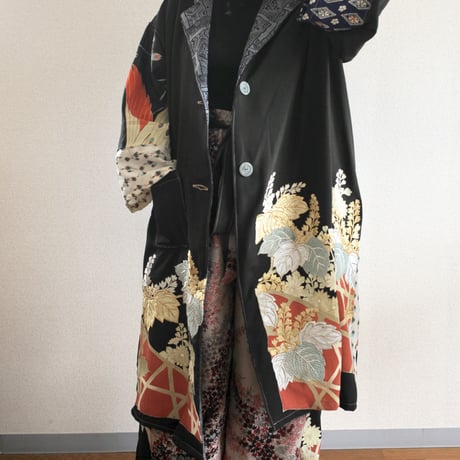 Gold embroidery Kimono Long Black Jacket (no.489)