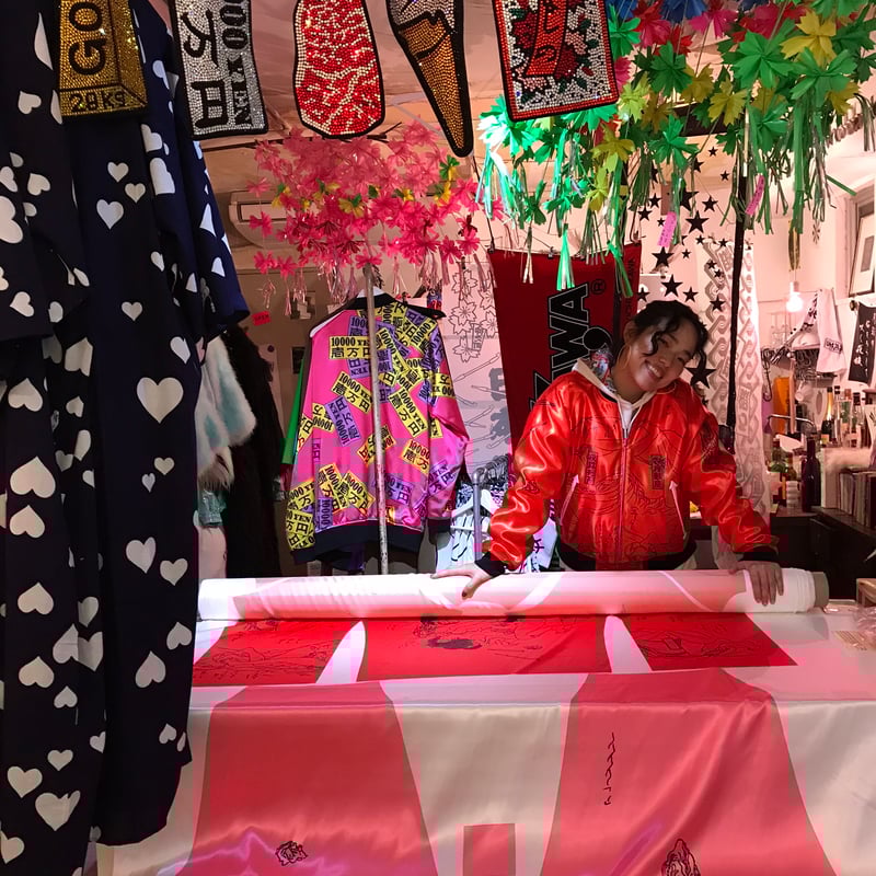 月影すかじゃん 夜露死苦サーモンピンク×屋台 | 月影屋