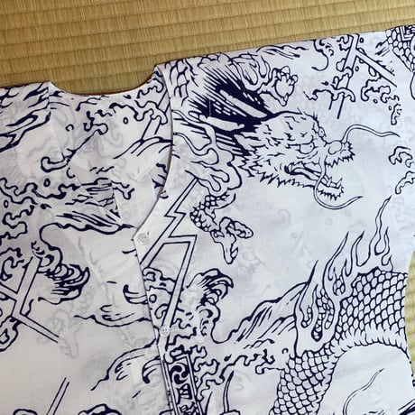 龍の鯉口シャツ・白