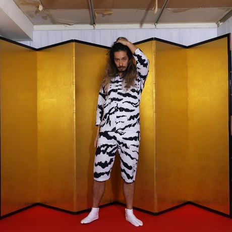 虎の鯉口シャツ