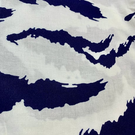 虎の鯉口シャツ