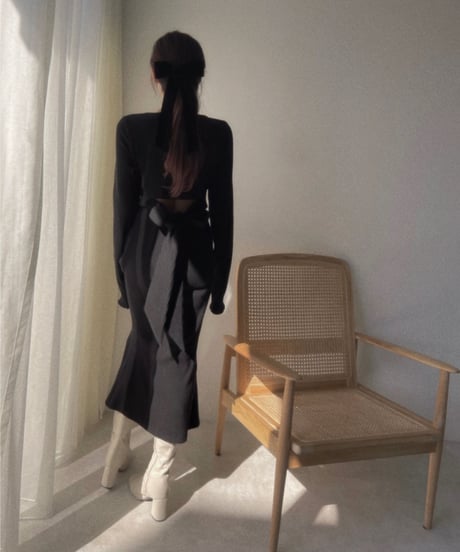 バックオープンフロントスリットワンピース / Back Open Front Slit One-Piece