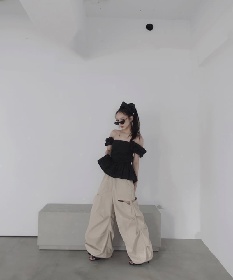 fiction Tokyo サイドカットボリュームパンツ サイドカットボリュームパンツ / Side Cutting Volume Pants | FI