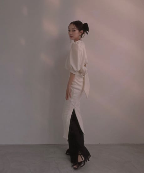 バックリボンスリットワンピース / Back Ribbon Slit One-Piece