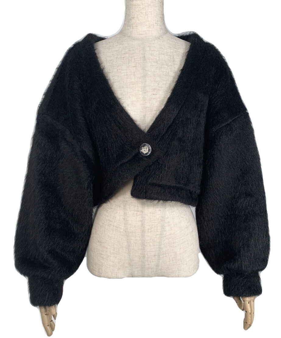 クロップドアシンメトリーカーディガン / Cropped Asymmetry クロップドアシンメトリーカーディガン / Cropped Asymmetry