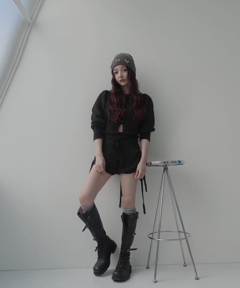 フロントクロスニットカーディガン / Front Cross Knit Cardigan |